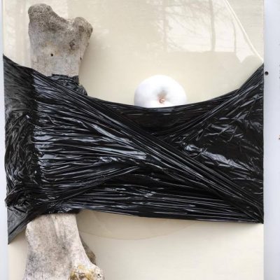 © Véronique doucet, Engrenage Intemporel, Requiem Humaniterre…vision ustensile, 2010.