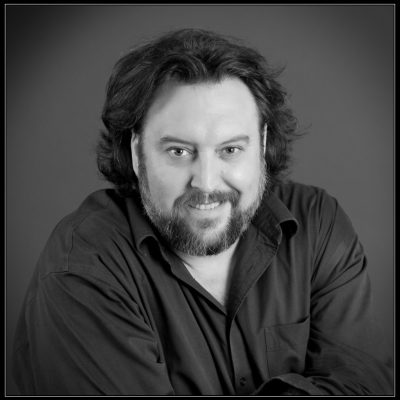 Bryan Perro, le père d'Amos Daragon et de Warwulf