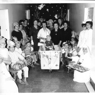 Distribution de cadeaux à l'Hôtel-Dieu d'Amos. 