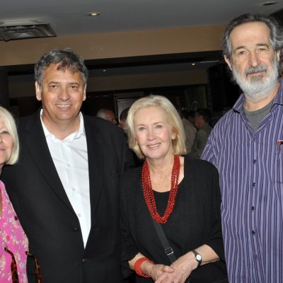 Jacques Matte, entouré de Mouffe, Andrée Lachapelle et André Mélançon