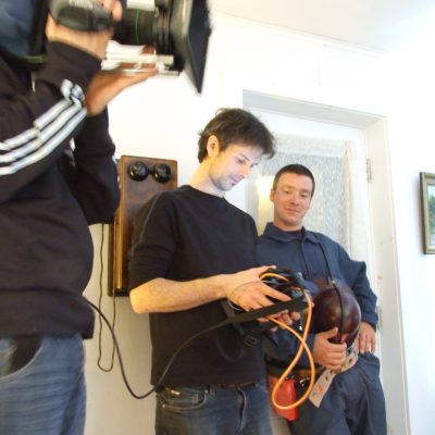 Serge Borleleau réalise avec plusieurs bénévoles la bande-annonce du FRIMAT 1935 qui a été lancée le 1er juin dernier. Cette petite production ouvrira les représentations de films au cinéma Capitol de Val-d’Or pendant tout le mois de juillet.