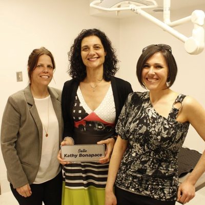 L'équipe du Refuge La Bonne Étoile lors de l'inauguration