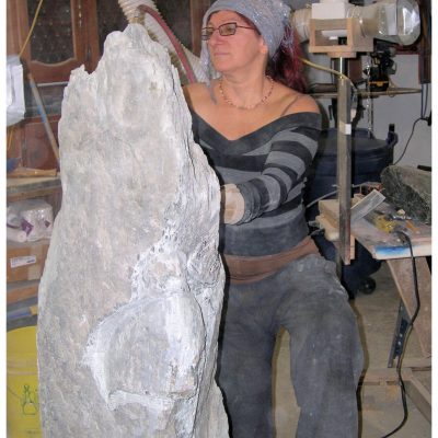 Francyne Plante en plein travail de création