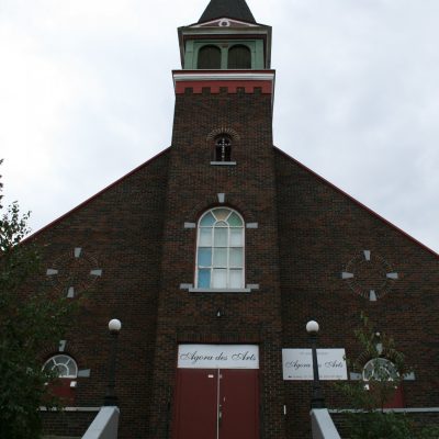 L'église Notre-Dame-de-Protection, construite en 1932, a été convertie en 2008 afin d'offrir un lieu de diffusion des arts.