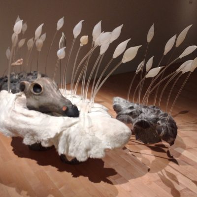 L'œuvre "La mort aux champs" de l'artiste  Ito Laïla Le François