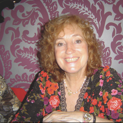 "Le conte ouvre l'imagination du spectateur qui fait son propre décor. La magie du conte, c'est la possibilité de faire voyager sans rien d'autre que la parole et la manière de raconter. C'est très puissant."