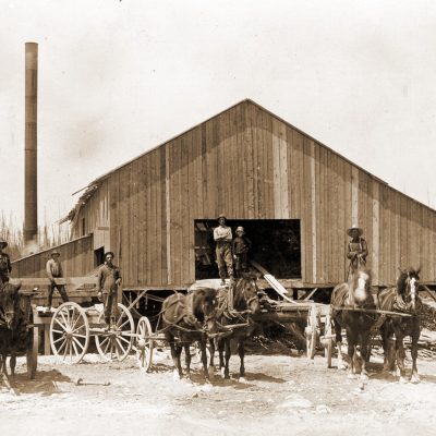 La scierie Napoléon Paquette en 1914. 