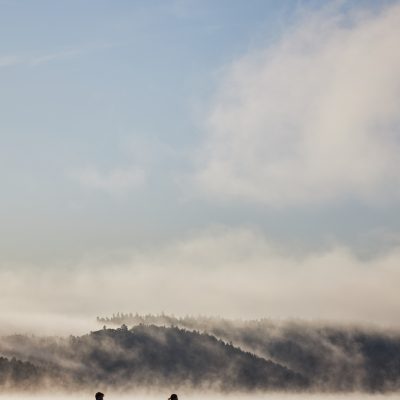 Deux canotiers sur le lac Témiscamingue dans le secteur de la Pointe-Opémican