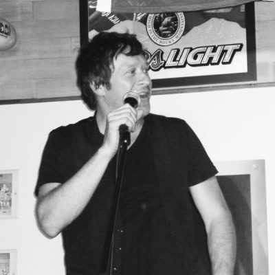 Stéphane Fallu sur la scène du Quatro