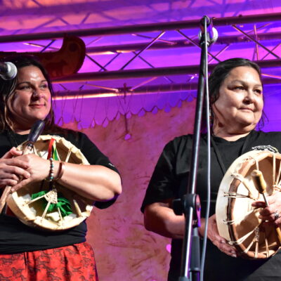 Photo : Melissa Gill, Grace Wabie